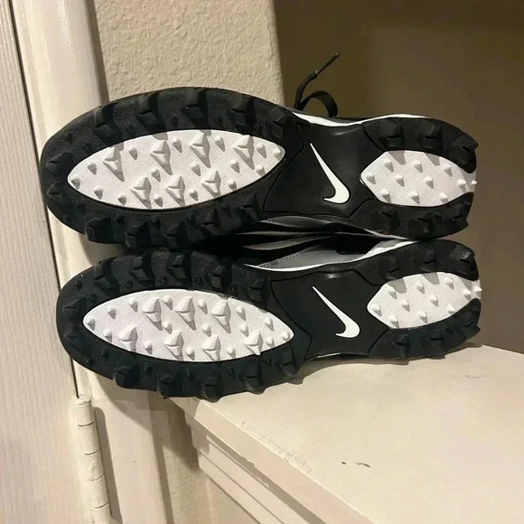 NIKE Men's Land Shark Football Cleats (396231-011) Black/White - Size 7.5 - Picture 8 of 11